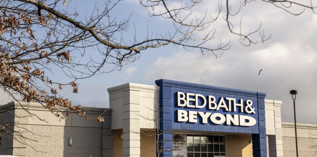 Bed Bath & Beyond's Stock Value Plummets, Investors Face Grim Future